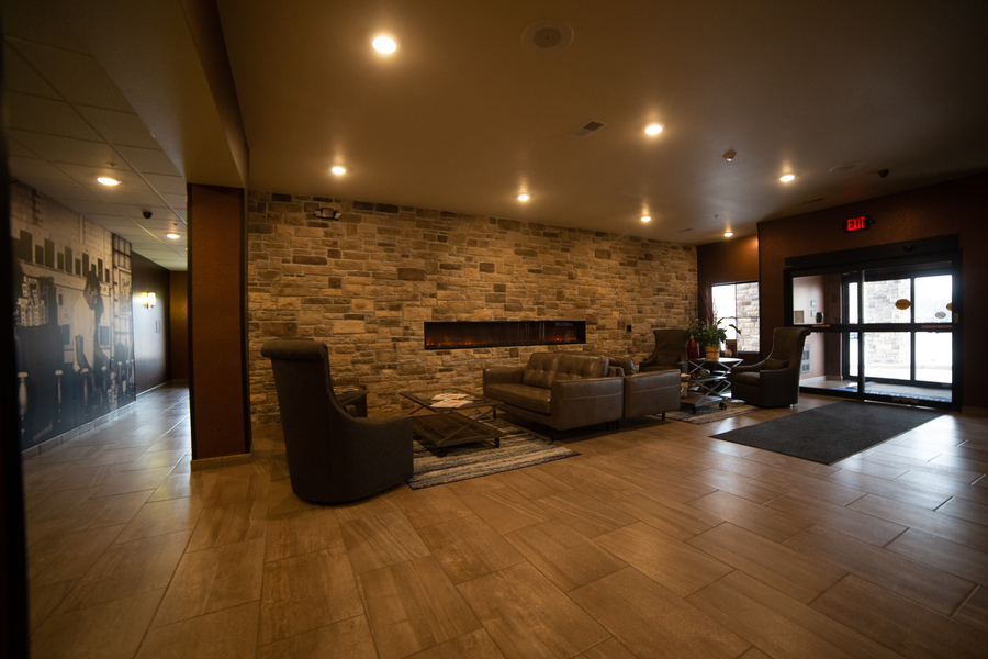 Cobblestone Hotel