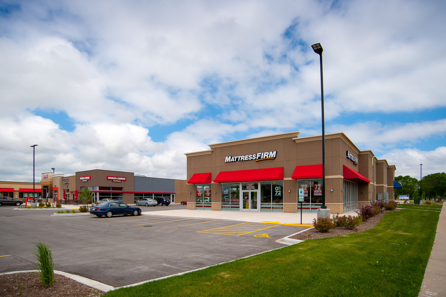 Forest Mall Outlots